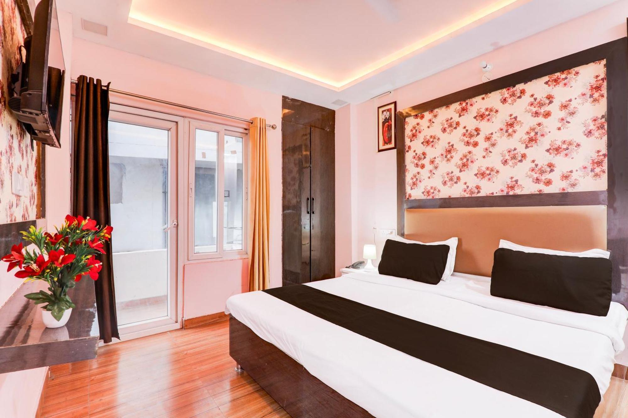 Super Hotel O Bbd Lucknow Formerly 7Th Heaven Chinhat 外观 照片